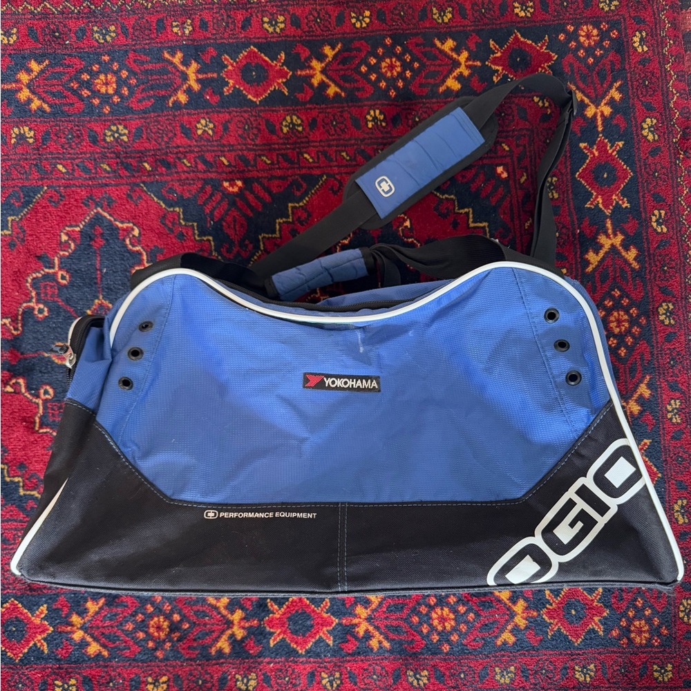 OGIO Contender gym bag duffel bag, performance equipment bag